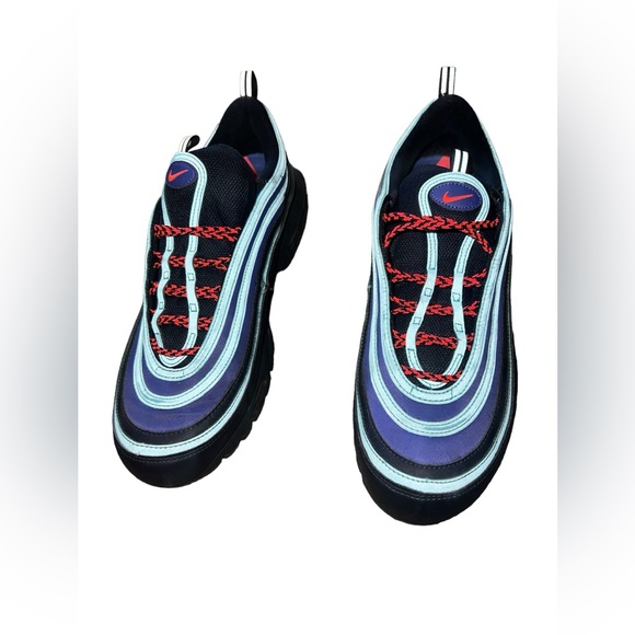 Air Max - Picture 2 of 3